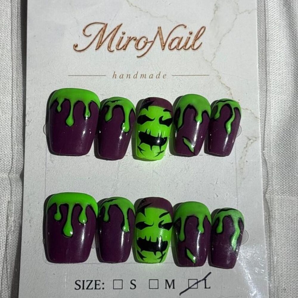 MiroNail press-on nail set in size large